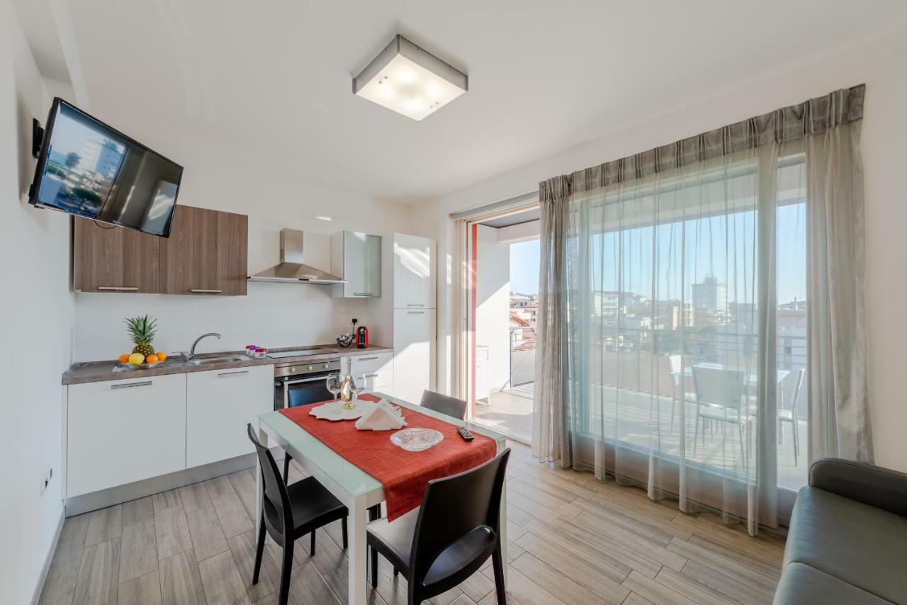 Boca Marina Aparthotel Алба Адриатика Екстериор снимка