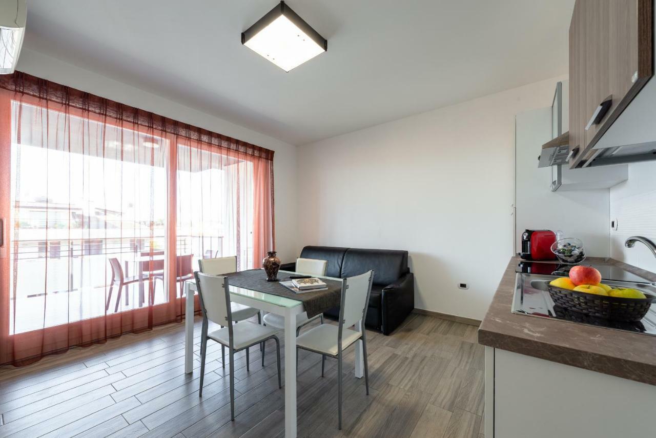 Boca Marina Aparthotel Алба Адриатика Екстериор снимка