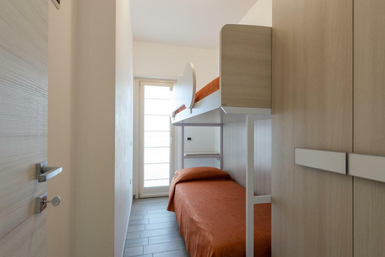 Boca Marina Aparthotel Алба Адриатика Екстериор снимка